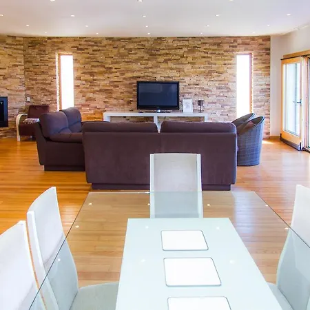 Willa Liiiving In Nazare | Bay View Villas Nazaré