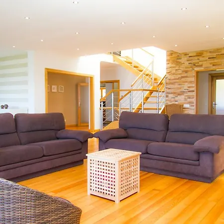 Willa Liiiving In Nazare | Bay View Villas *