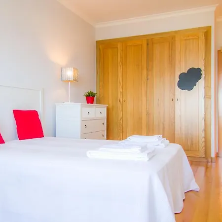 Willa Liiiving In Nazare | Bay View Villas